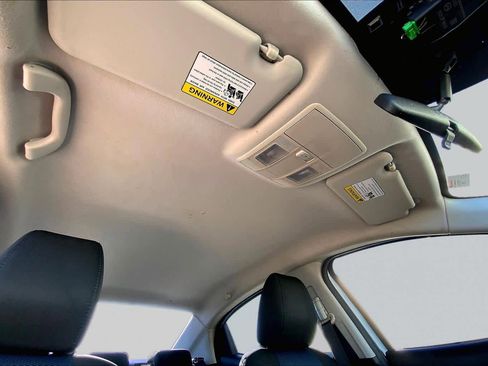 Used 2019 Toyota Yaris LE FWD image 13