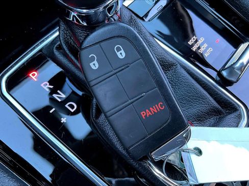 Used 2023 Jeep Compass Trailhawk image 13