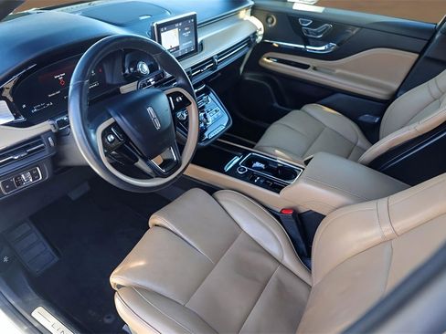 Used 2022 Lincoln Corsair Reserve w/ Equipment Group 201A image 9