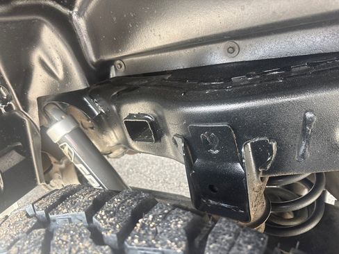 Used 2021 Jeep Gladiator Overland image 29