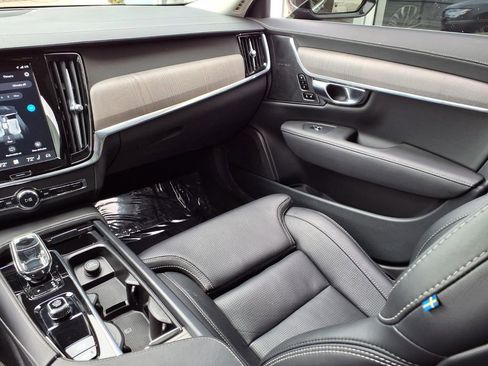 Used 2023 Volvo S90 B6 Ultimate w/ Protection Package Premier AWD/4WD image 20