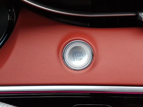 Used 2023 Genesis GV70 2.5T w/ Sport Prestige Package image 11