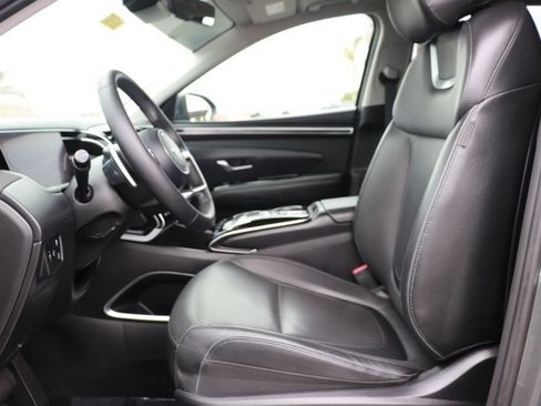 Used 2022 Hyundai Tucson Limited w/ Cargo Package AWD/4WD image 12
