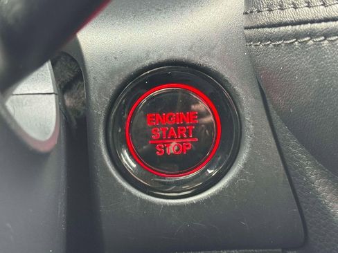 Used 2025 Honda HR-V LX image 26