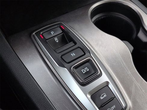 Used 2022 Honda Pilot Sport image 11