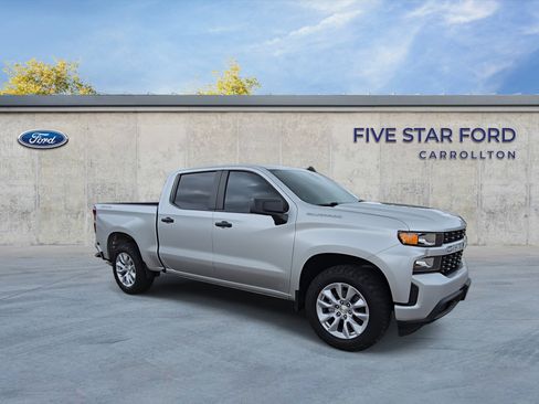 Used 2022 Chevrolet Silverado 1500 Custom w/ Safety Confidence Package AWD/4WD image 2