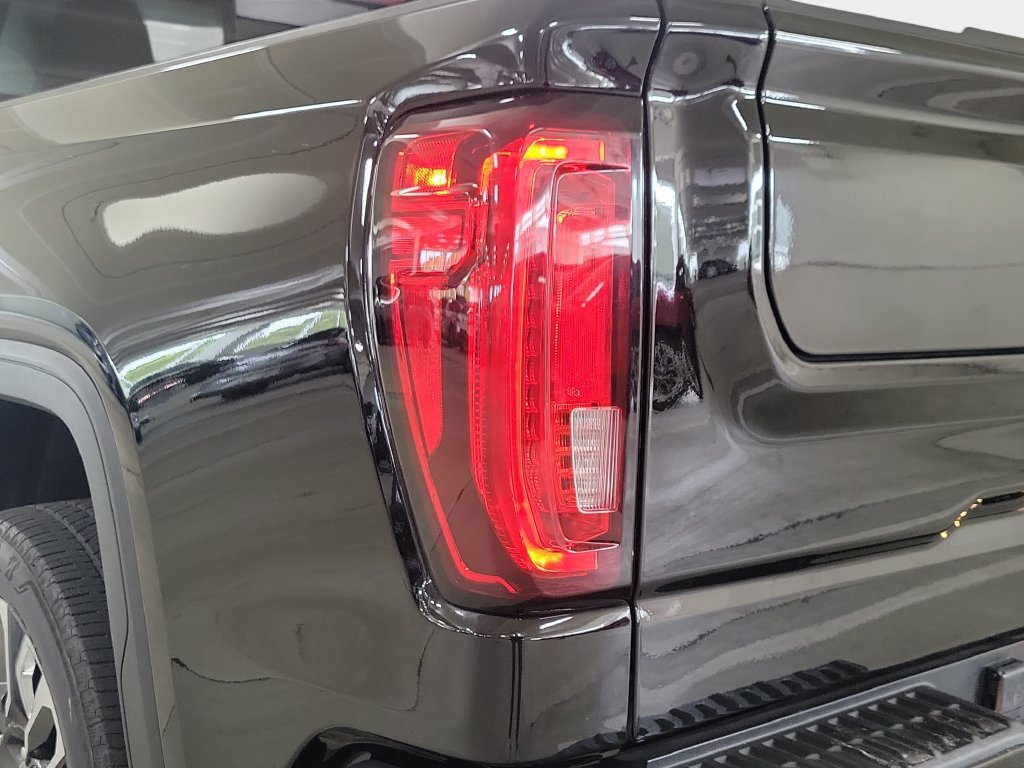 Used 2024 GMC Sierra 1500 Denali AWD/4WD image 32