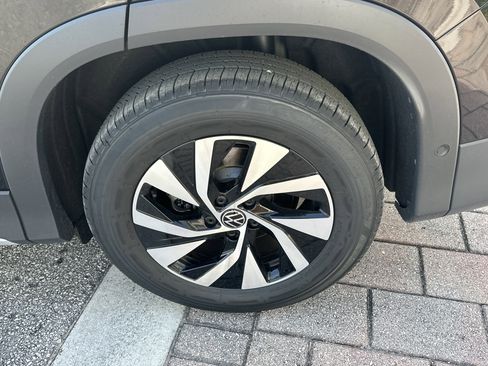 New 2026 Volkswagen Tiguan S FWD image 10