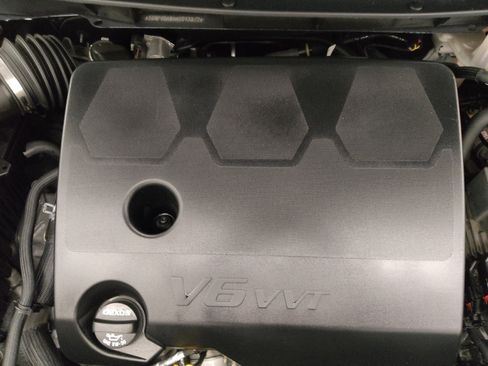 Used 2019 Chevrolet Traverse LT image 30