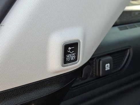 Used 2023 Jeep Grand Cherokee 30th Anniversary AWD/4WD image 33