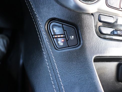 Used 2017 GMC Yukon XL SLT image 37