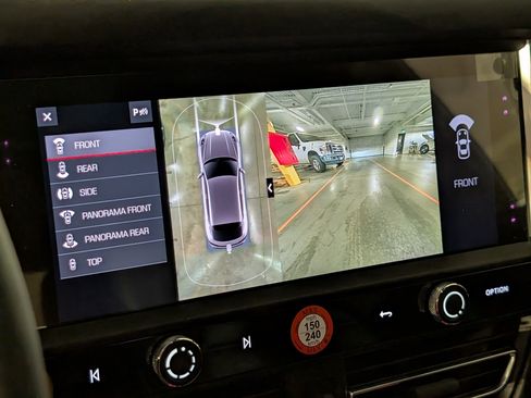 New 2026 Porsche Macan Turbo image 41