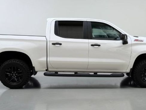 Used 2020 Chevrolet Silverado 1500 LT Trail Boss AWD/4WD image 8