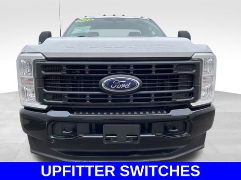 Used 2023 Ford F250 XL w/ Snow Plow/Camper Package AWD/4WD image 5
