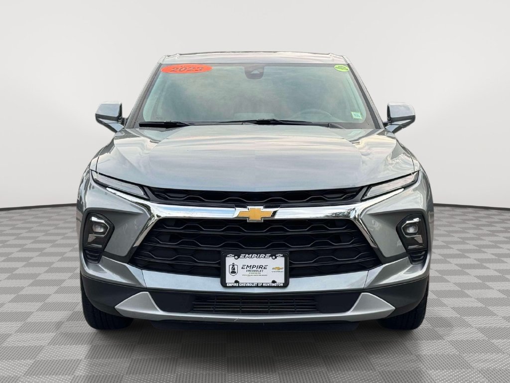 Used 2023 Chevrolet Blazer LT w/ Driver Confidence Package AWD/4WD image 2
