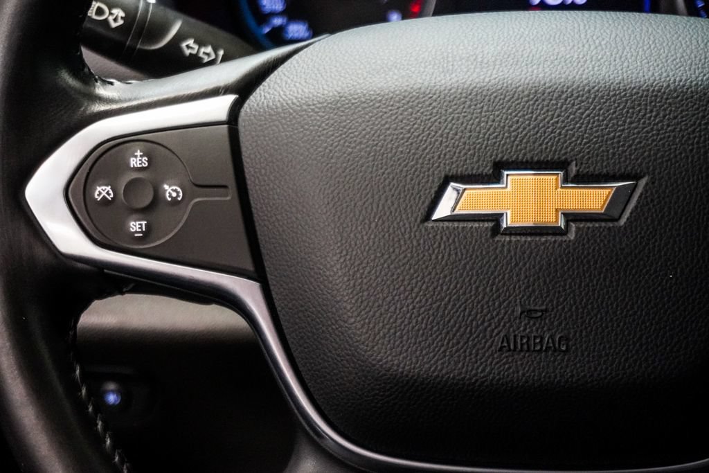 Used 2021 Chevrolet Traverse LT FWD image 17
