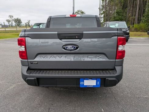 New 2025 Ford Maverick XL image 5