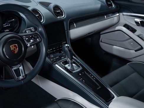 Used 2019 Porsche 718 Cayman S image 46