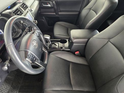 Used 2019 Toyota 4Runner TRD Off-Road Premium AWD/4WD image 14