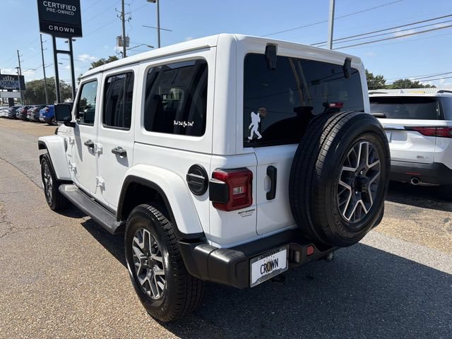 Used 2024 Jeep Wrangler Unlimited Sahara w/ Safety Group AWD/4WD image 9