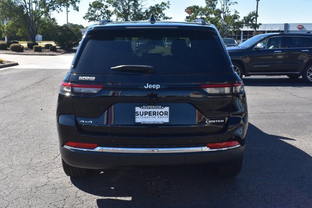 Used 2024 Jeep Grand Cherokee Limited w/ Trailer Tow Package AWD/4WD image 6