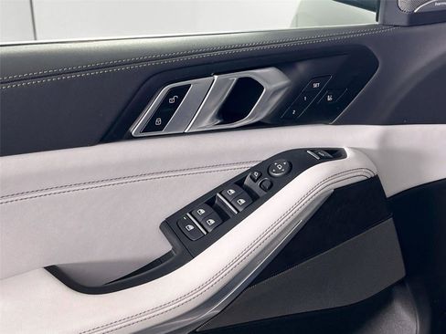 Certified 2025 BMW X5 xDrive40i image 17