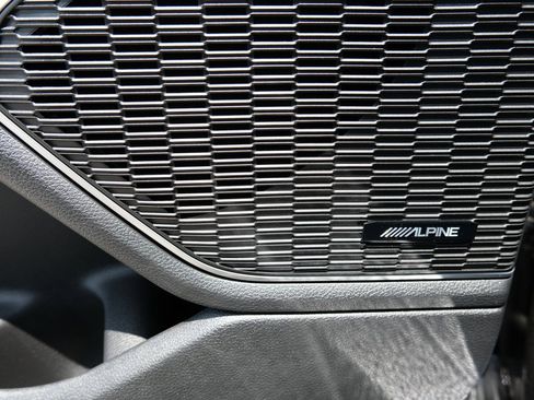 Used 2024 Jeep Grand Cherokee Trailhawk w/ Luxury Tech Group III image 33