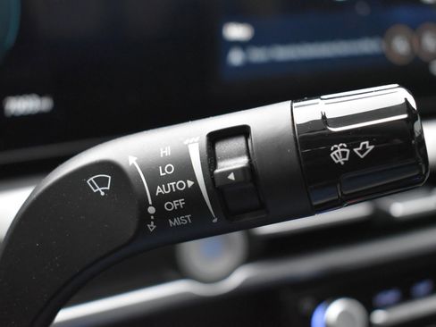 Used 2025 Hyundai Santa Cruz Limited image 25