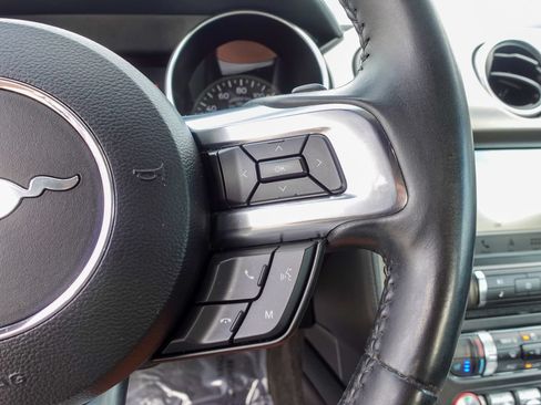 Used 2018 Ford Mustang Premium RWD image 15