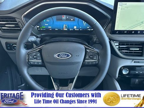 New 2025 Ford Escape SE w/ PHEV Premium Package image 11