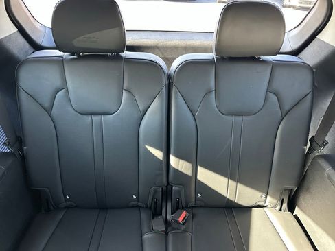 Used 2025 Kia Sorento S w/ Panoramic Sunroof Package image 15