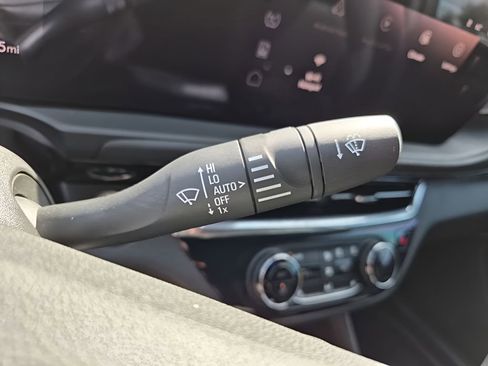 Used 2024 Buick Envista Sport Touring w/ Convenience I Package image 36