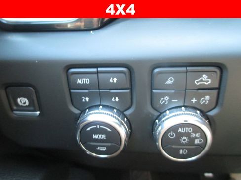 Used 2024 GMC Sierra 1500 Denali w/ Denali Reserve Package AWD/4WD image 30