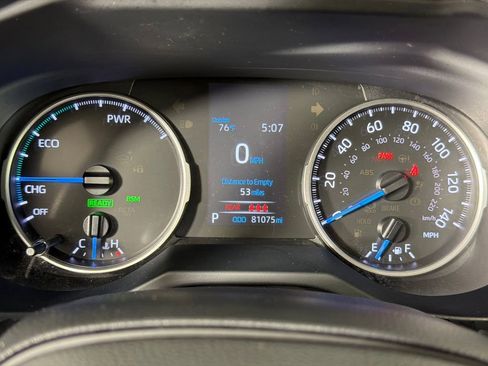 Used 2022 Toyota RAV4 XLE w/ Convenience Package image 28