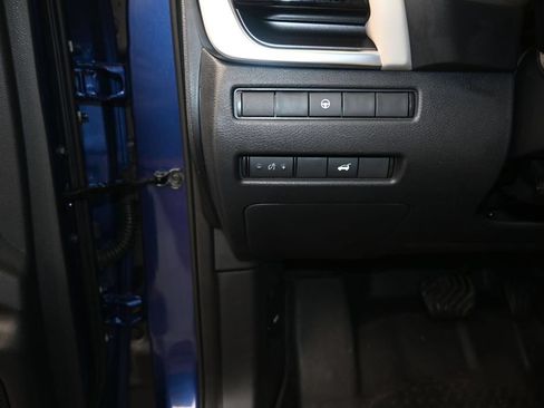 Certified 2021 Nissan Rogue SV w/ Premium Package AWD/4WD image 12