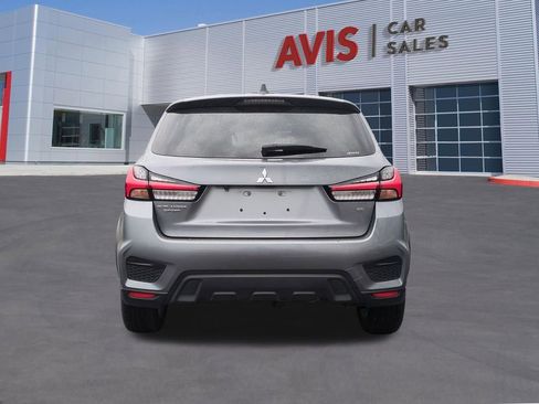 Used 2025 Mitsubishi Outlander Sport SE AWD/4WD image 9
