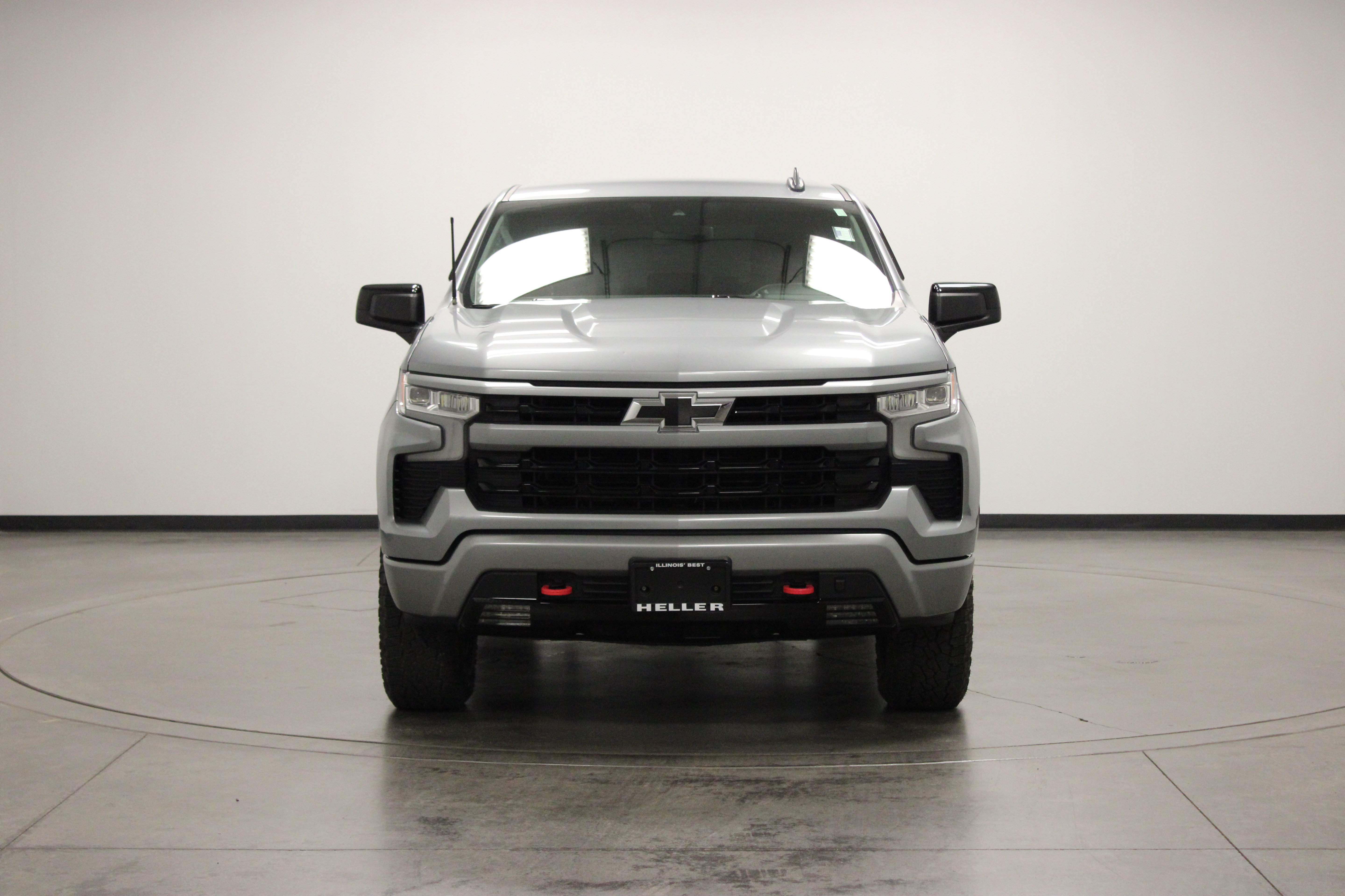 Used 2024 Chevrolet Silverado 1500 RST AWD/4WD image 3