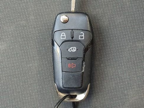 Used 2023 Ford Transit 350 XLT image 32