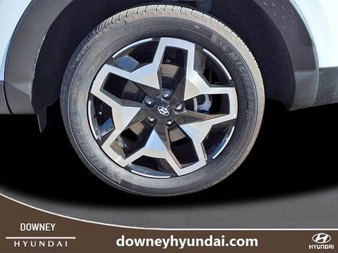 Certified 2024 Hyundai Santa Cruz Limited image 6