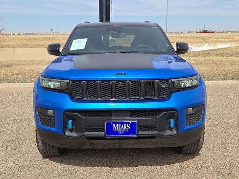 Used 2023 Jeep Grand Cherokee Trailhawk w/ Advanced Protech Group II image 8