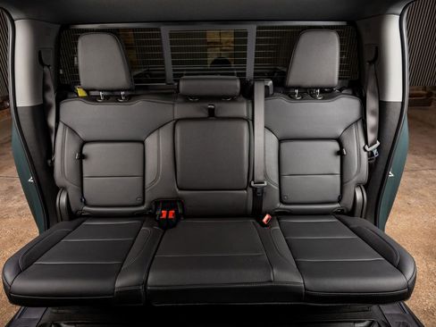 Used 2025 Chevrolet Silverado 3500 LTZ w/ LTZ Plus Package image 35