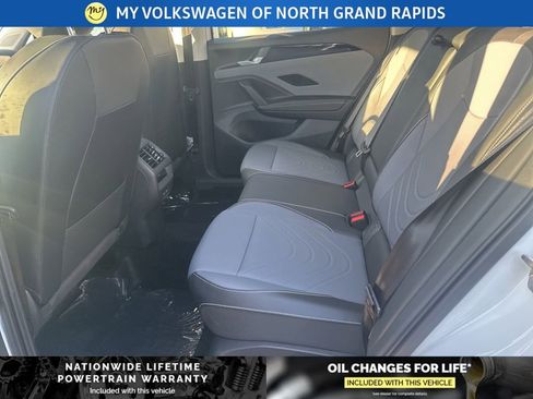 New 2026 Volkswagen Tiguan SE image 13