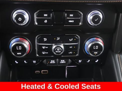 Used 2023 GMC Yukon AT4 w/ AT4 Premium Plus Package AWD/4WD image 4