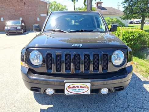 Used 2017 Jeep Patriot High Altitude AWD/4WD image 2