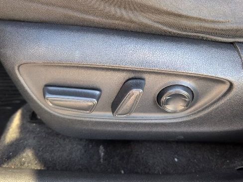 Used 2021 Toyota RAV4 XLE image 13