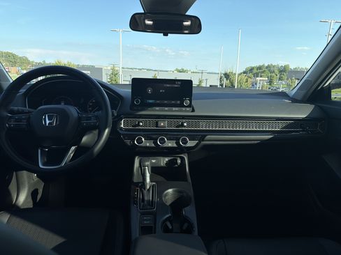 Used 2024 Honda Civic EX-L image 28