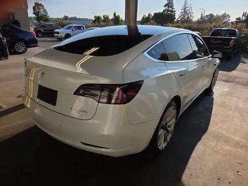 Used 2019 Tesla Model 3 Long Range AWD/4WD image 5