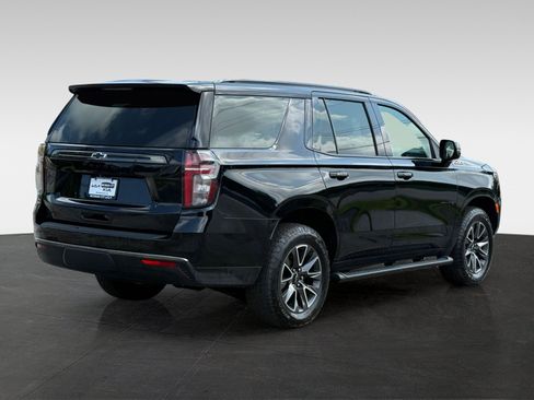 Used 2021 Chevrolet Tahoe Z71 w/ Luxury Package AWD/4WD image 6