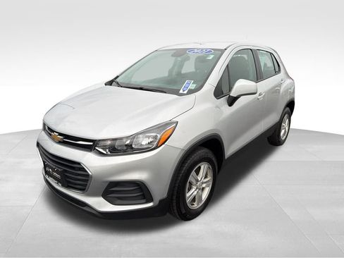Used 2021 Chevrolet Trax LS image 14