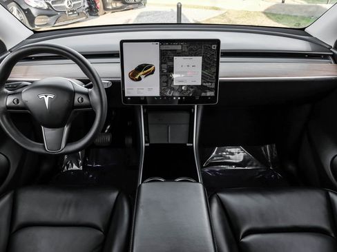 Used 2021 Tesla Model Y 2WD image 12